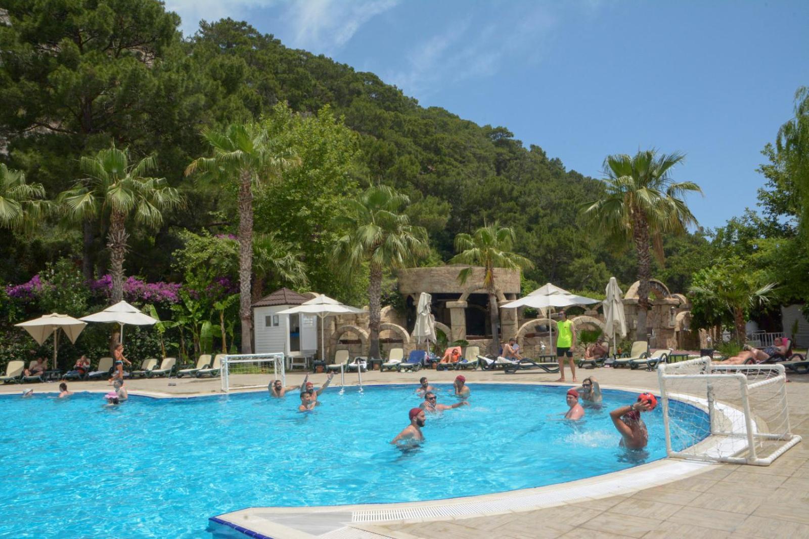 Miramor Hotel & Spa 안탈리아 외부 사진 A swimming pool