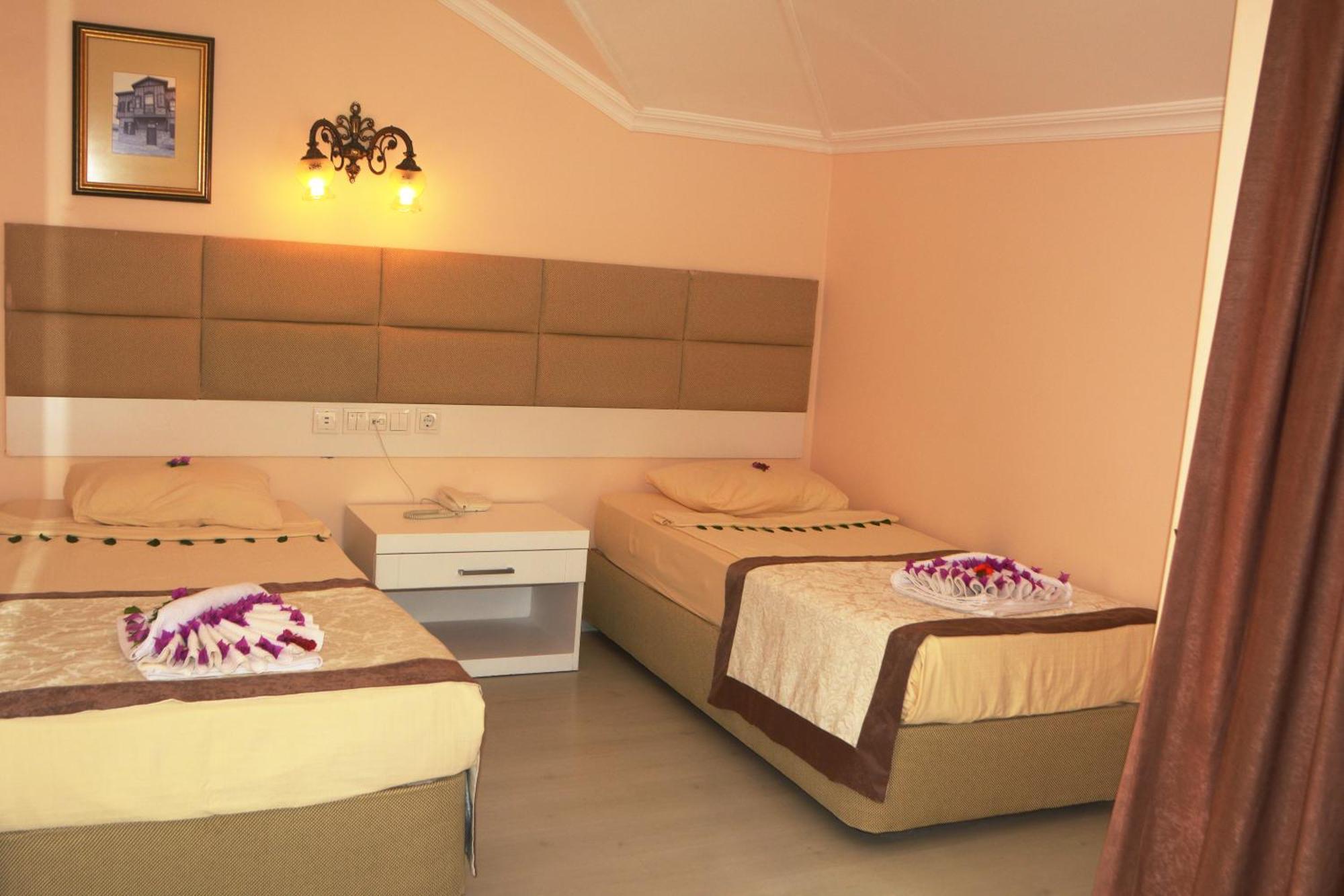 Miramor Hotel & Spa 안탈리아 외부 사진 A room at the hotel